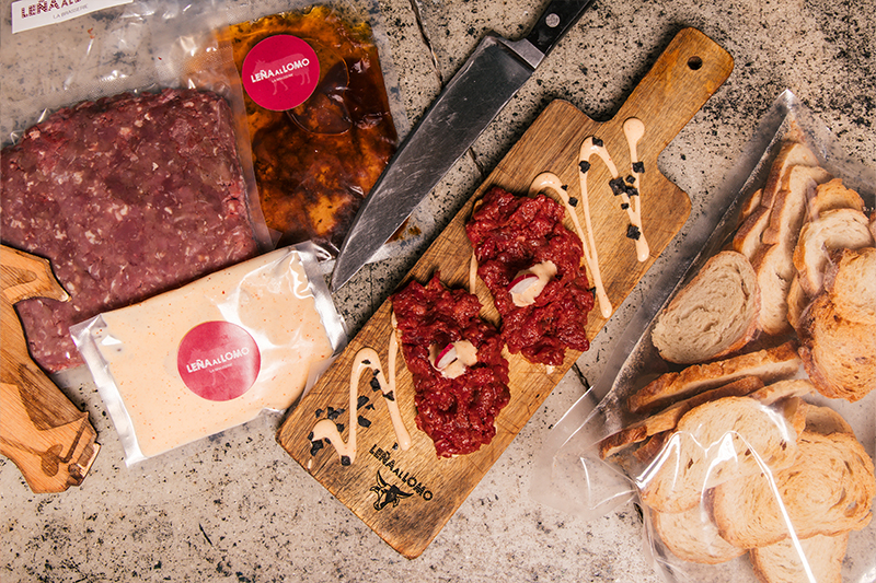 Tostas de steak tartar